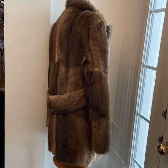 Muskrat Fur Vintage Stroller Coat - Picture 4 of 13